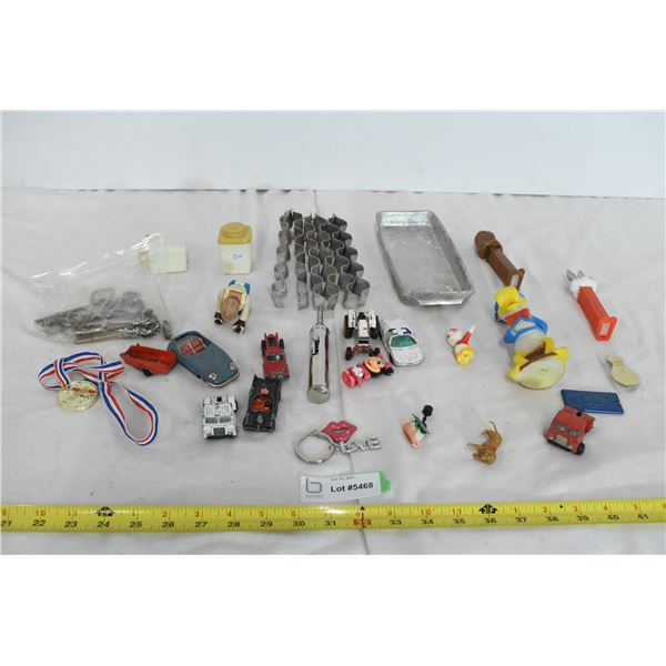 Misc. Toys, Keys & Pez Dispensers.