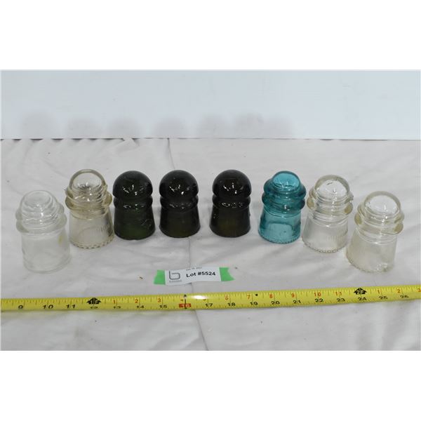 3 Dark Green, 1 Light Blue, 4 Clear Glass Insulators