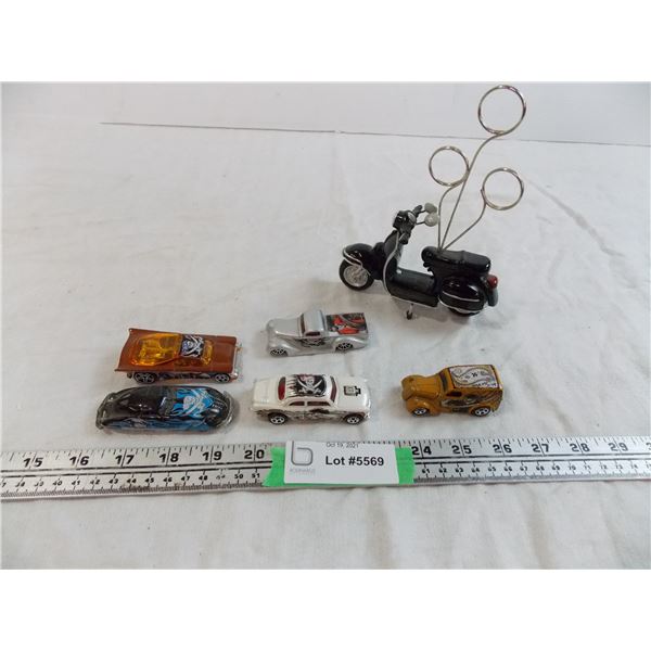 Pirate hotwheels cars + moped picture holder