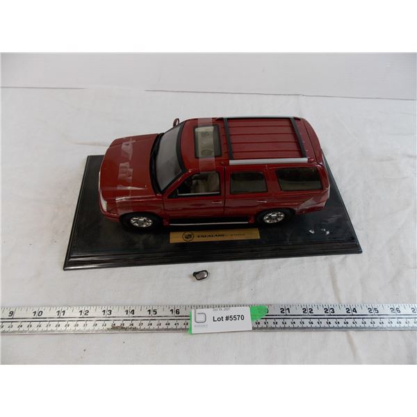 2002 Escalade Model (broken mirror)