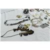 Image 2 : Assorted Lot of Jewellery