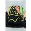 Image 4 : Chicago Blackhawks Blanket, Alberta Flag, Duffle Bag & 2 Sage Bags