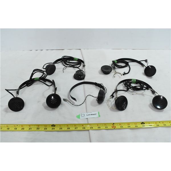 Vintage Headphones – Untested