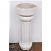 Image 2 : Porcelain Sink & Sink Stand