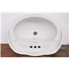 Image 3 : Porcelain Sink & Sink Stand
