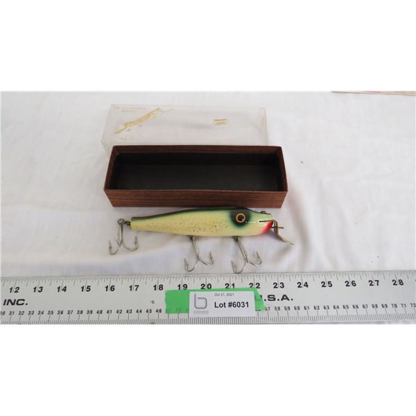 Vintage wooden fishing hook with glass eyes + original box