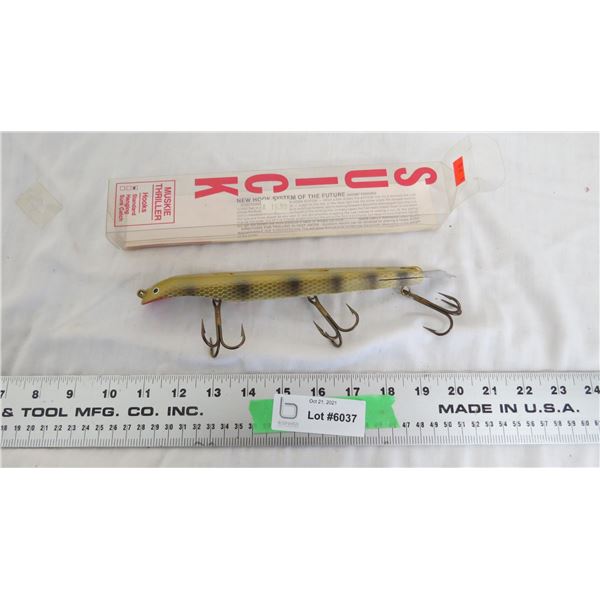 vintage Quick fish hook with original box