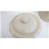 Image 3 : Redwing 2 Gallon stoneware crock with lid (hairline crack + chipped)