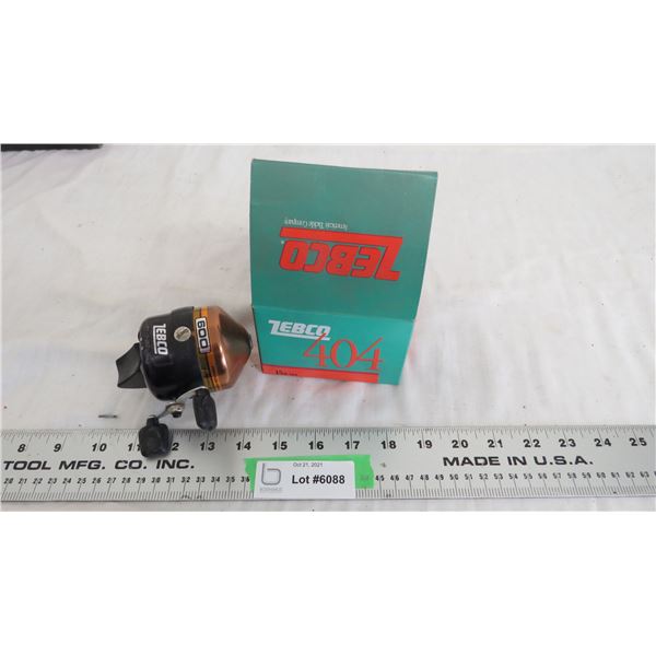 Zebco 600 Fishing Reel + Box (not matching)