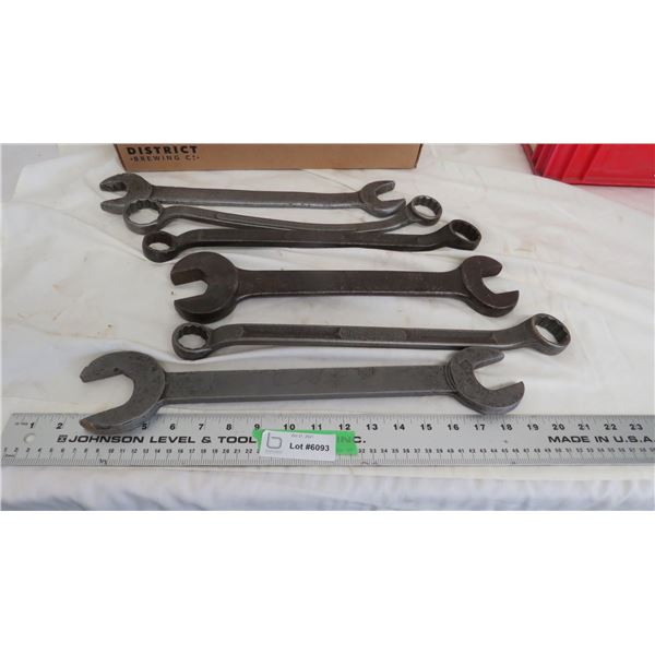 (6) vintage wrenches - 2 are snap on