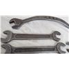 Image 3 : (9) vintage wrenches, most are IH