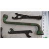 Image 2 : (6) unique wrenches, 3 are IH