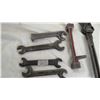 Image 2 : (7) vintage + unique wrenches (6 are IH)