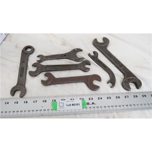 (6) vintage IH wrenches
