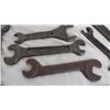 Image 2 : (6) vintage IH wrenches
