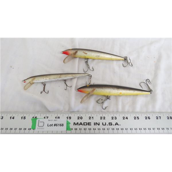 (3) vintage fishing hooks