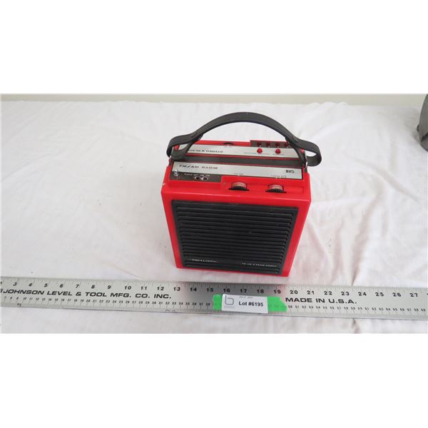 Realistic AM-FM 8 track stereo (no cord)