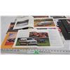 Image 4 : Car pamphlet Brochures