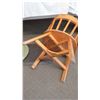 Image 5 : Vintage wooden chair
