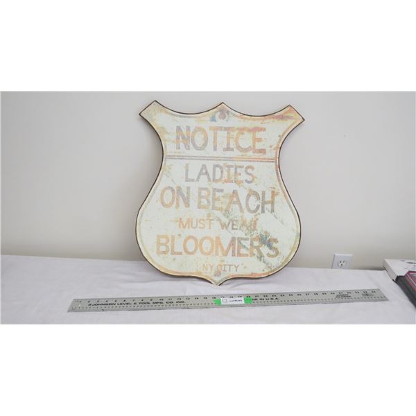 wooden wall hanging 20Wx22L