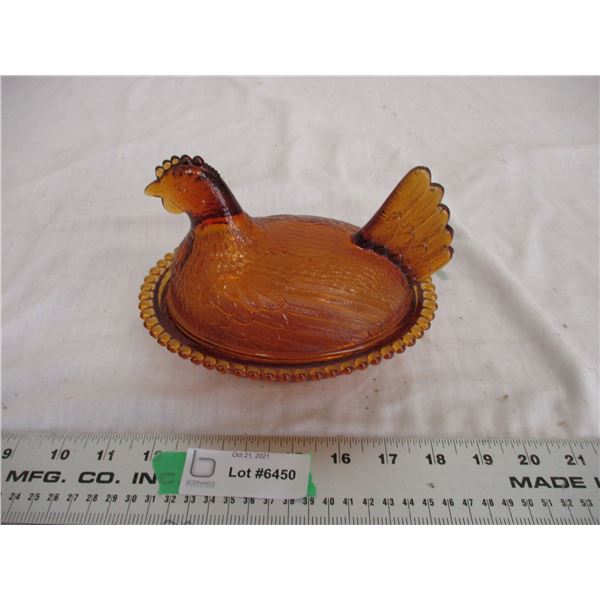 amber glass chicken on the rest 7" long