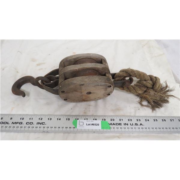 vintage block pulley