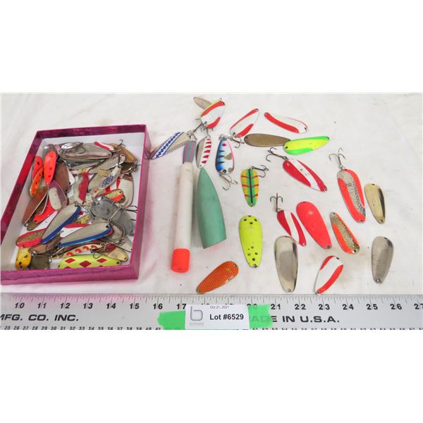 vintage fishing hooks