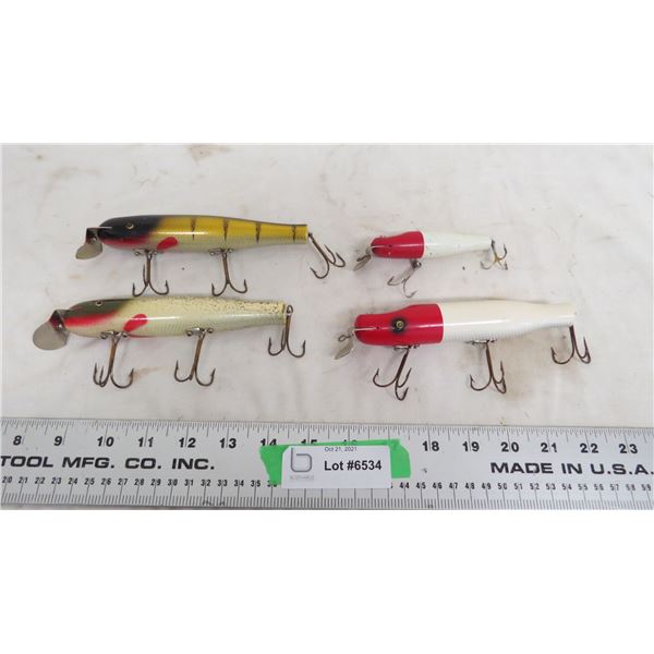 vintage wooden fishing hooks (4) lucky strike