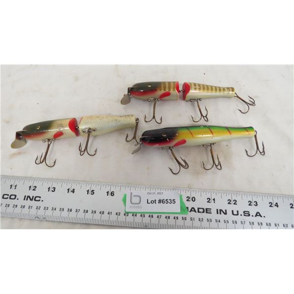 vintage wooden fishing hooks (3) lucky strike