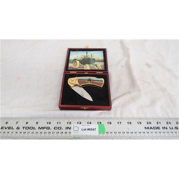 John Deere pocket knife in case