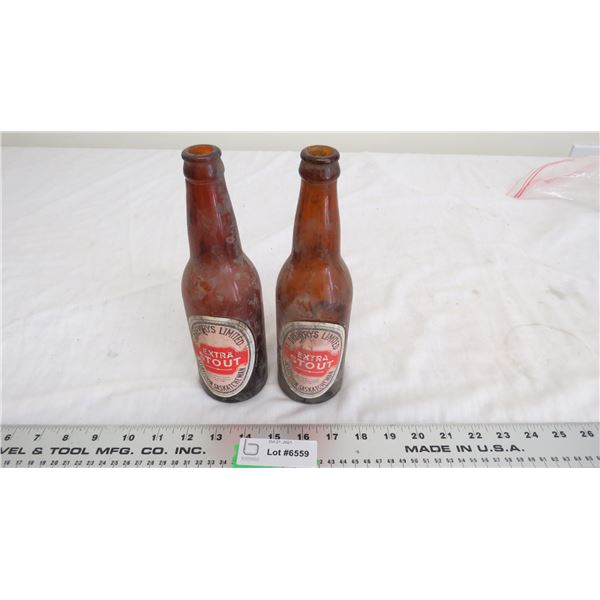 drewry's Ltd Saskatoon labelled beer bottles (2)