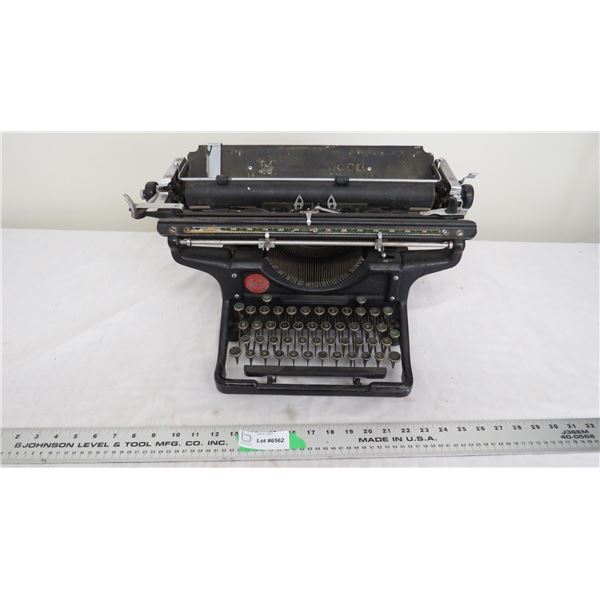 vintage underwood typewriter