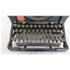 Image 4 : vintage underwood typewriter