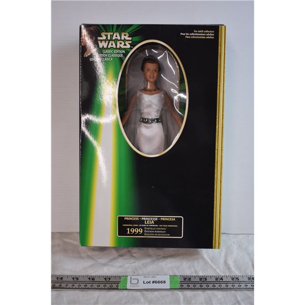 1999 Star Wars Princess Leia Figure 1:6 scale?
