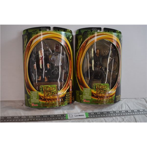 LOTR Fellowship - 2 Figures