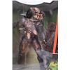 Image 3 : 12 Inch Predator Figure