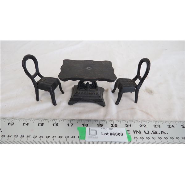 Cast iron salesman samples? table +  chairs