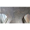 Image 3 : Vintage 77LB Anvil with Stand with accessorry chisel