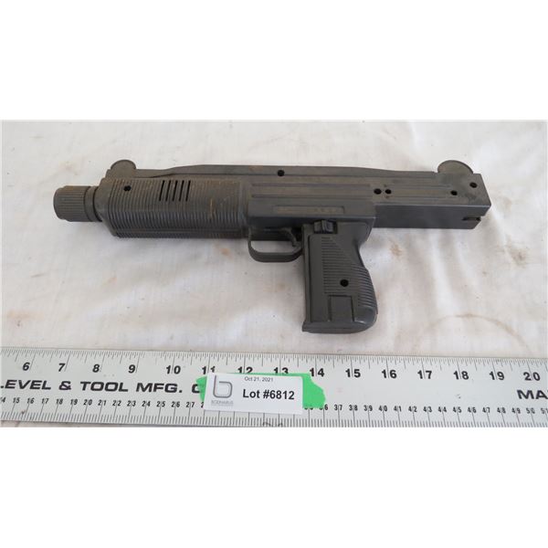 plastic toy gun