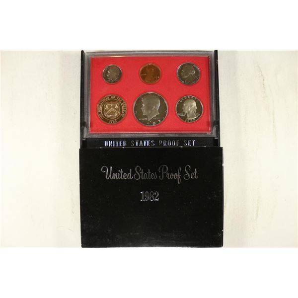 1982 US PROOF SET (WITH BOX)