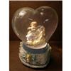 Image 1 : HEART SHAPED ANGEL MUSICAL SNOW GLOBE #2175271