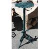 Image 1 : ARCHITECTURAL VICTORIAN IRON GARDEN FERN STAND #2175402