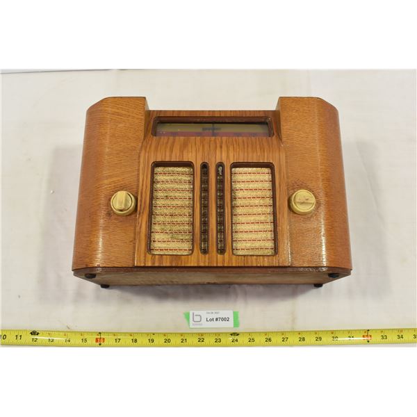Vintage Wooden Deforest Tube Radio
