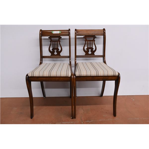 *2 Vintage Wooden Padded Chairs – Good Condition