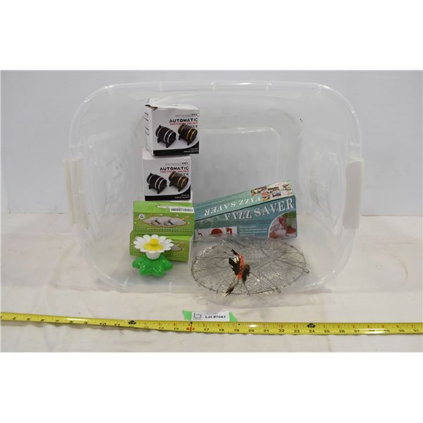 Tote w/ Fizz Saver, Spinning Bird, Toothpick Holders, Misc.