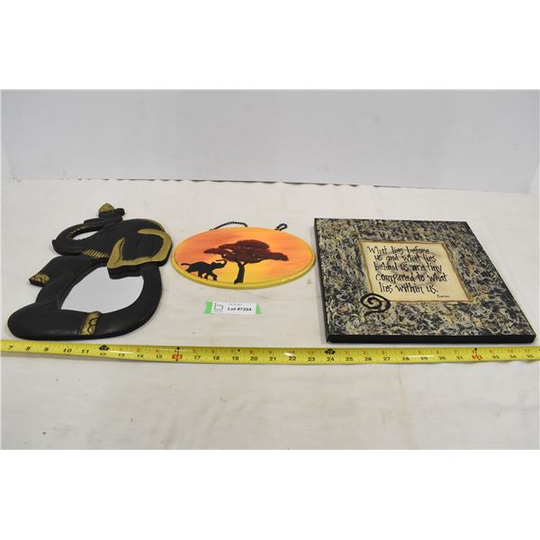 Hanging Wall Decorations w/ Elephants