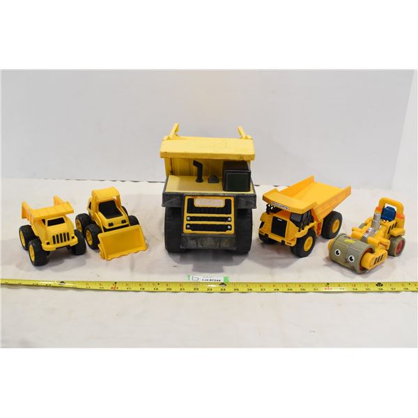 5 Yellow Heavy Duty Machines. One Metal Tonka Dumptruck