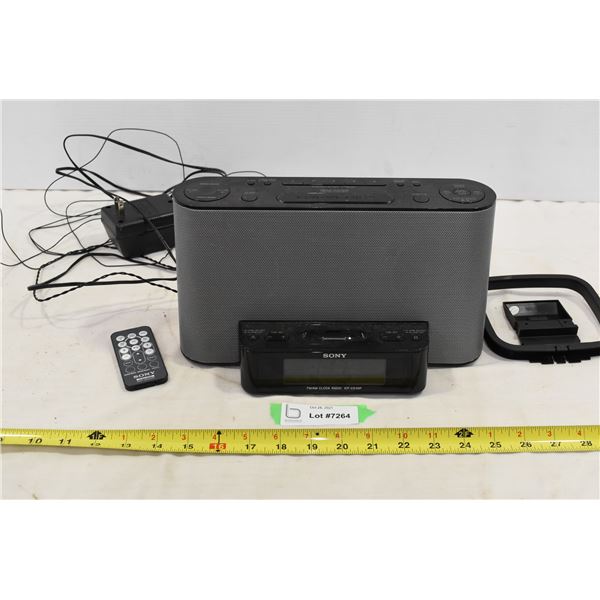 Sony AM/FM Radio Alarm Clock (with Docking Station) built in Speakers (working)
