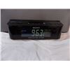Image 9 : Sony AM/FM Radio Alarm Clock (with Docking Station) built in Speakers (working)