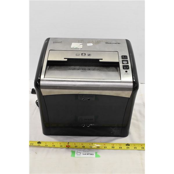 Staples Mailmate Paper Shredder Bodnarus Auctioneering